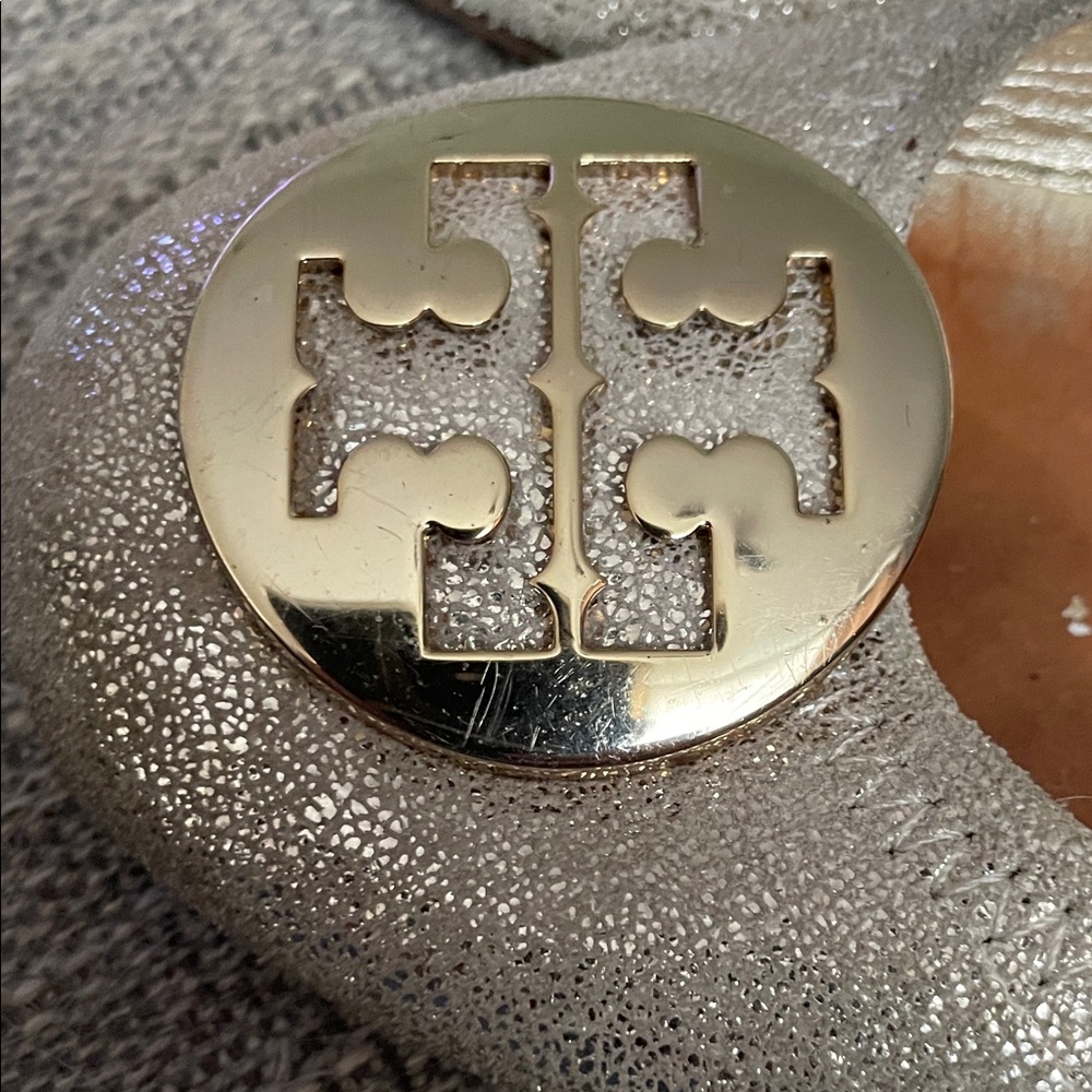Tory Burch Brushed Metallic Gold Ballet Minnie Flats size 8 Preloved - Picture 4 of 5